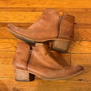 Clarks Womens Maypearl Ramie Dark Tan Leather Ankle Booties